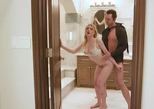 Ho babe gets palyed with